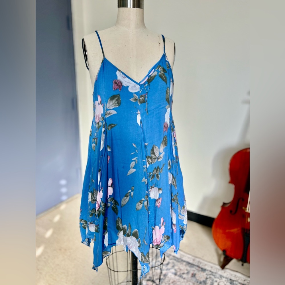 Entro Blue Floral Camisole Top